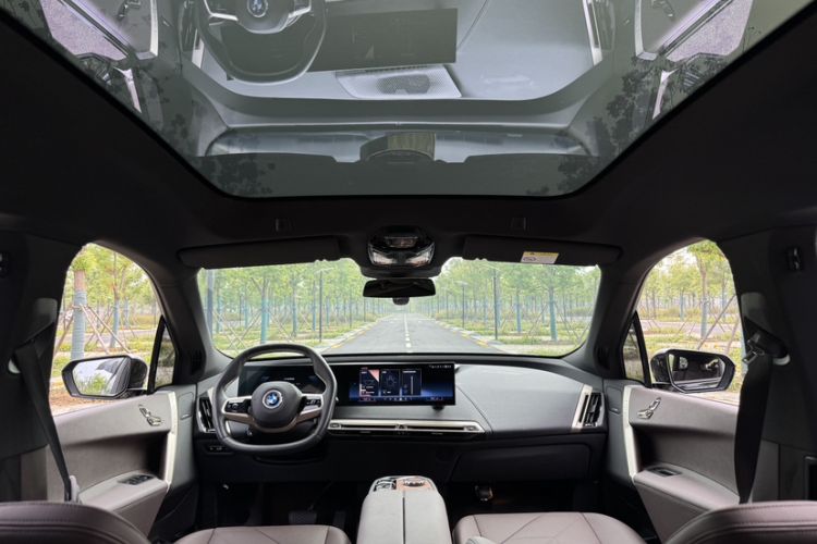 Used BMW iX 2023 Updated xDrive40 Headliner