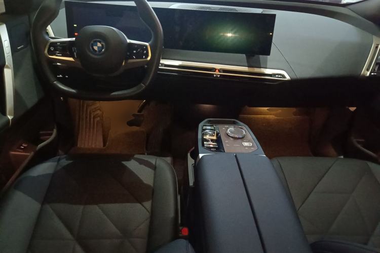 Used BMW iX 2023 Updated xDrive40 Interior 2