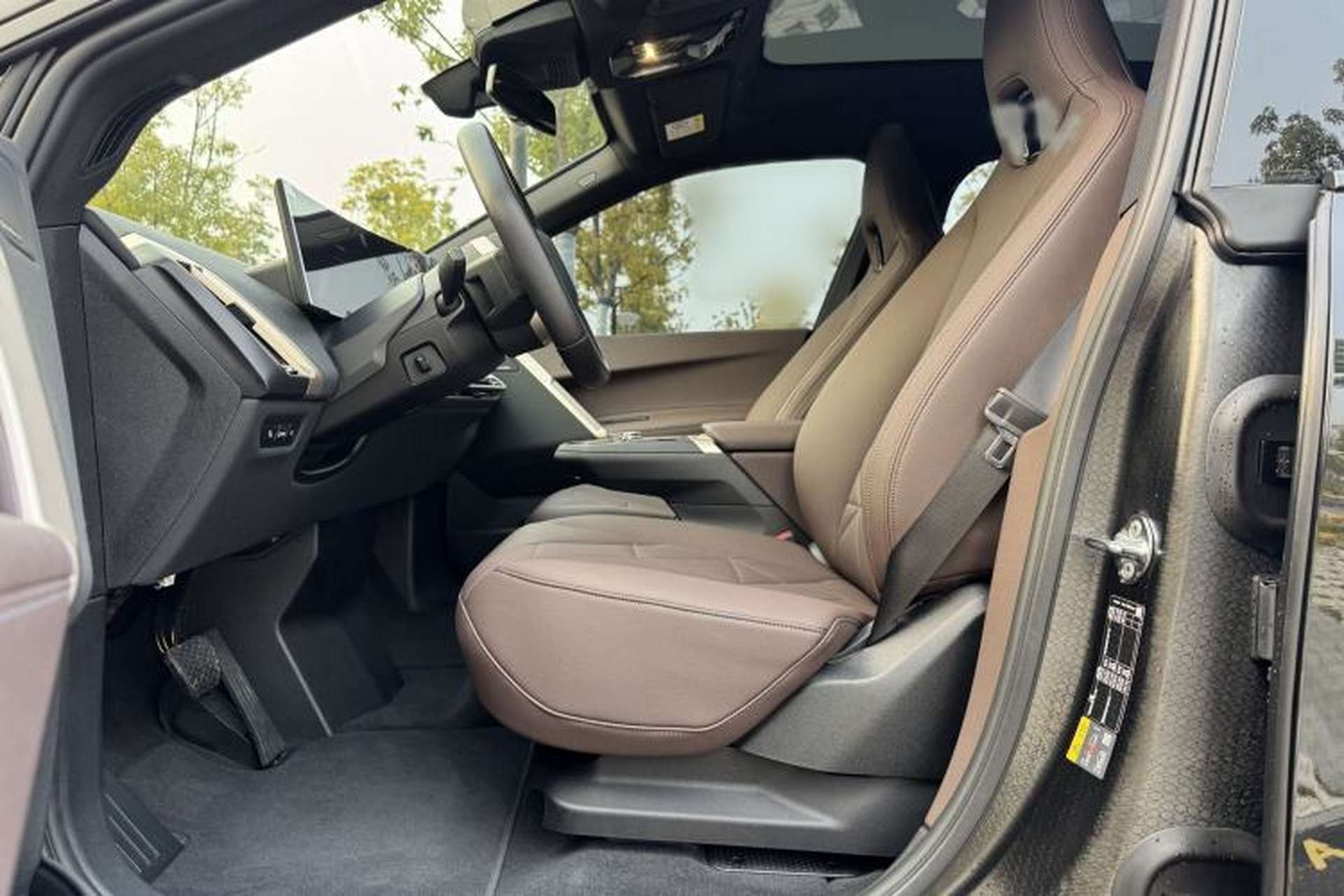 Used BMW iX 2023 xDrive40 Interior 6