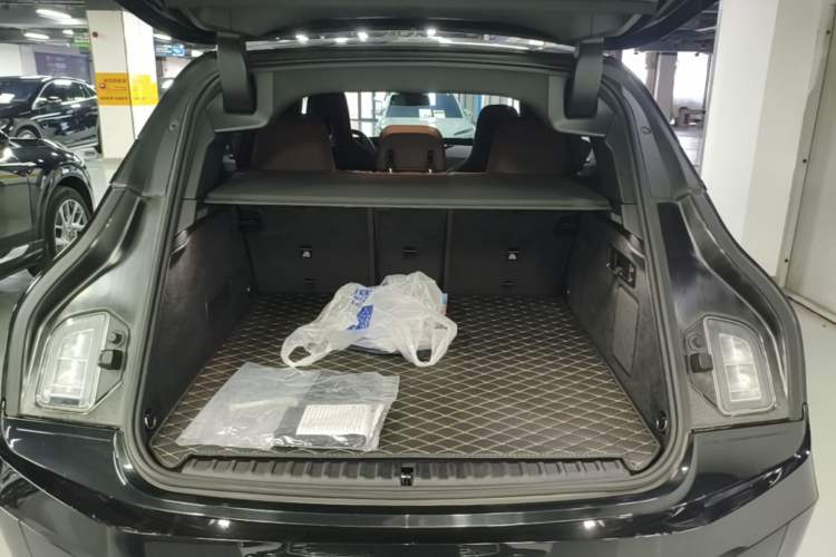 Used BMW iX 2023 Updated xDrive40 Trunk