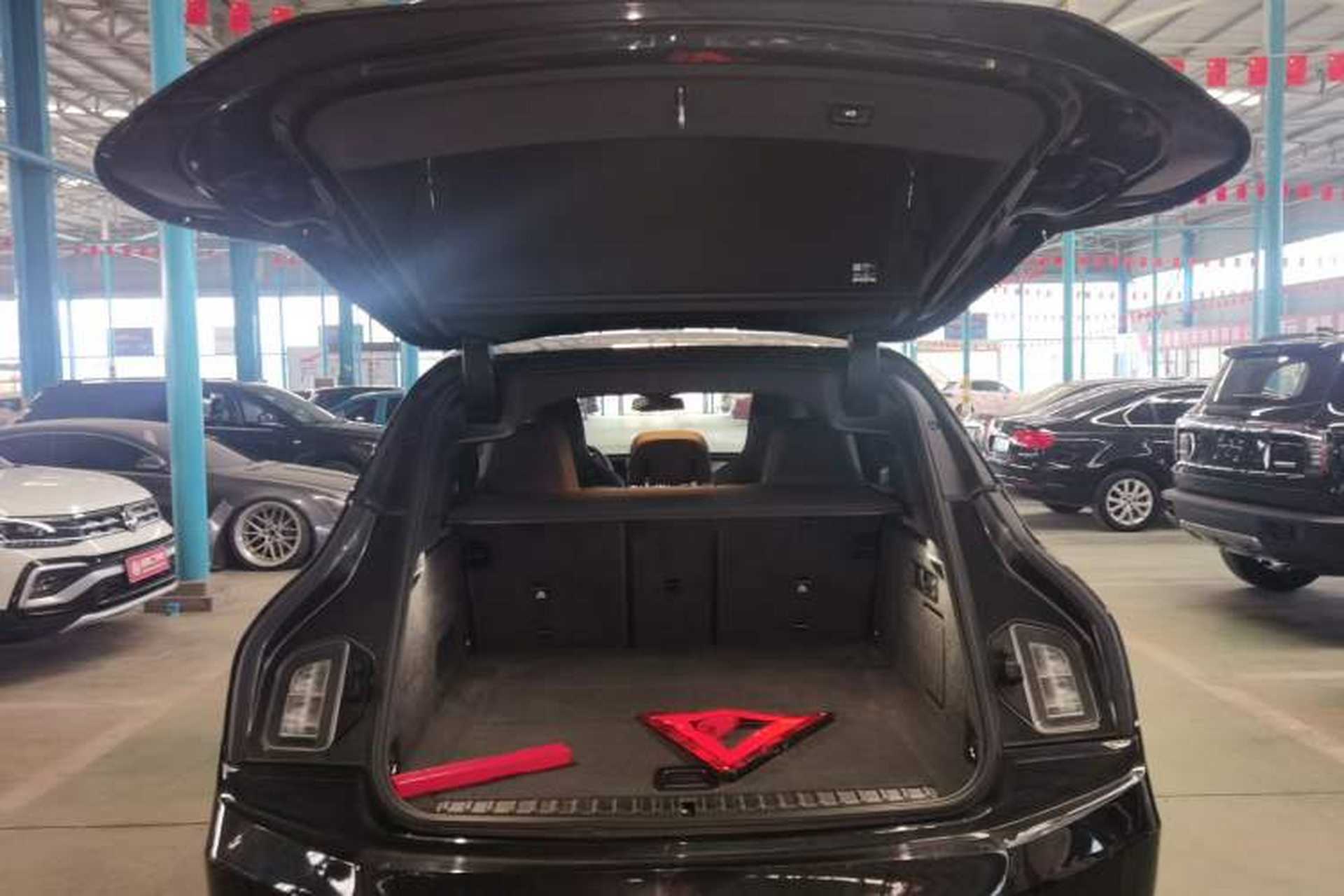 Used BMW iX 2023 Updated xDrive50 Trunk