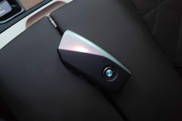 Used BMW iX 2023 xDrive40 Vehicle Key