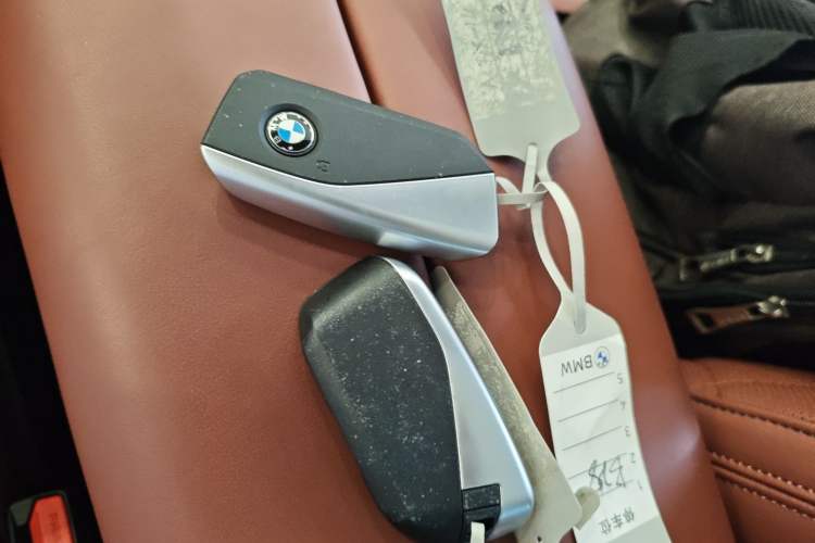 Used BMW iX 2023 Updated xDrive50 Vehicle Key