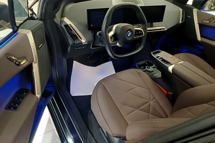Used BMW iX 2023 Updated xDrive40 Driver Seat