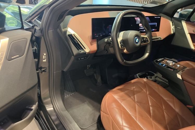 Used BMW iX 2023 Updated xDrive50 Driver Seat