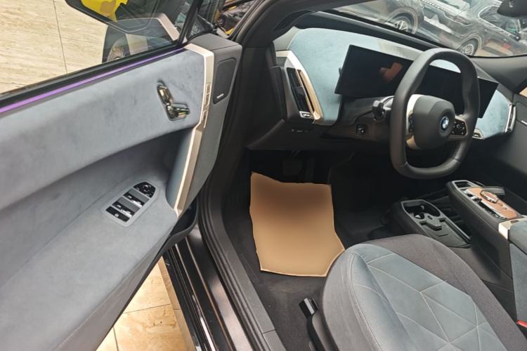 Used BMW iX 2023 xDrive40 Driver Seat
