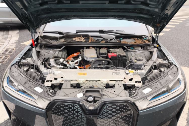 Used BMW iX 2023 Updated xDrive40 Engine Bay