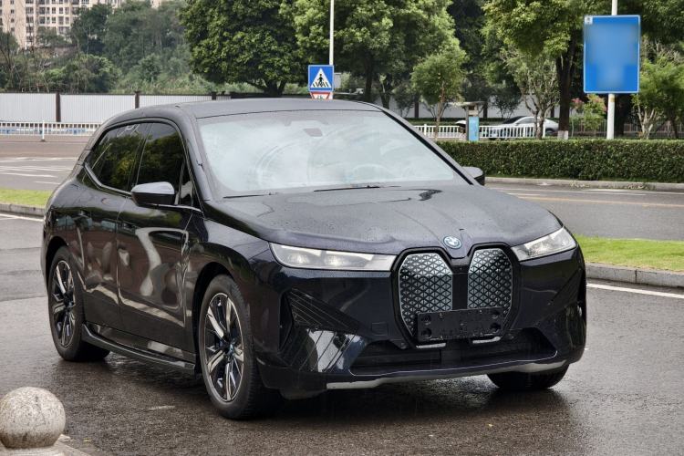 Used BMW iX 2023 Updated xDrive50 Exterior 2