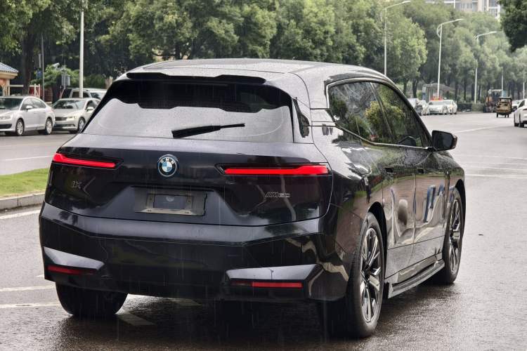 Used BMW iX 2023 Updated xDrive50 Exterior 3