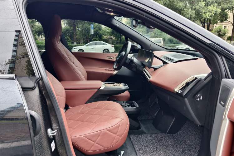 Used BMW iX 2023 Updated xDrive50 Interior 2