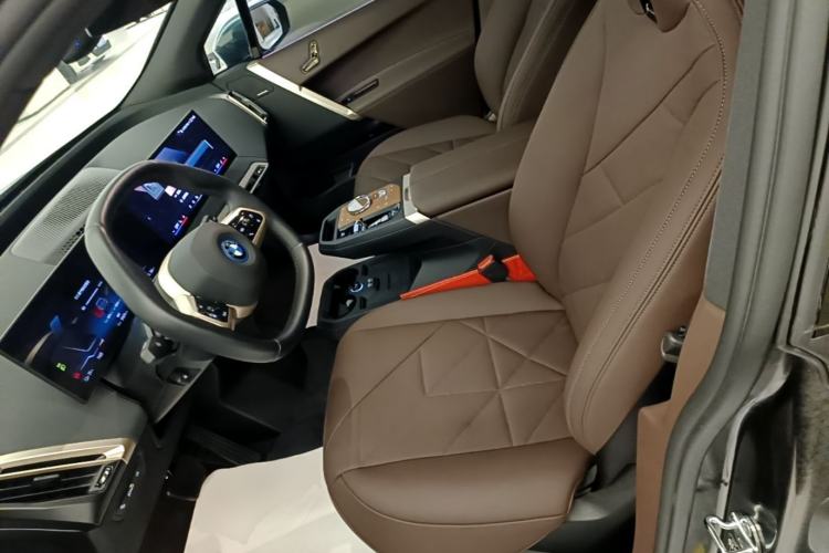 Used BMW iX 2023 Updated xDrive40 Left Front Seat