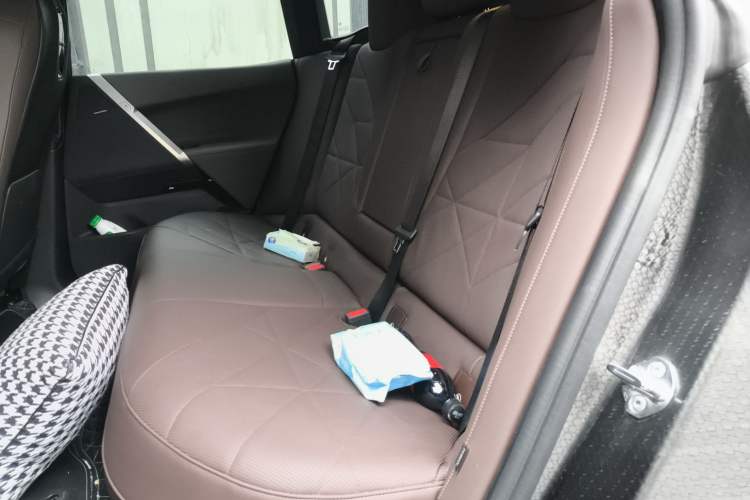 Used BMW iX 2023 Updated xDrive40 Left Rear Seat