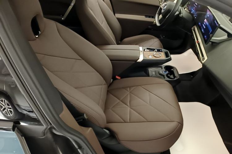 Used BMW iX 2023 Updated xDrive40 Right Front Seat