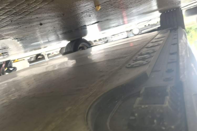 Used BMW iX 2023 Updated xDrive40 Right Side Sill