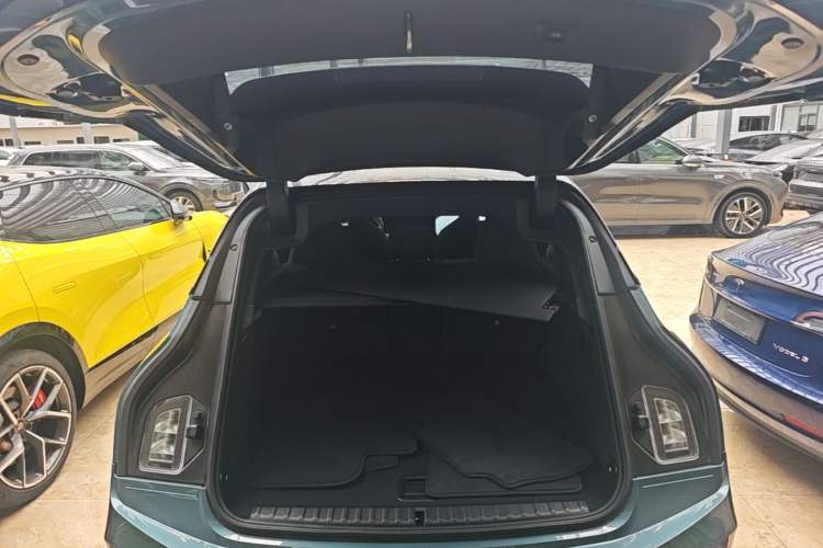 Used BMW iX 2023 xDrive40 Trunk