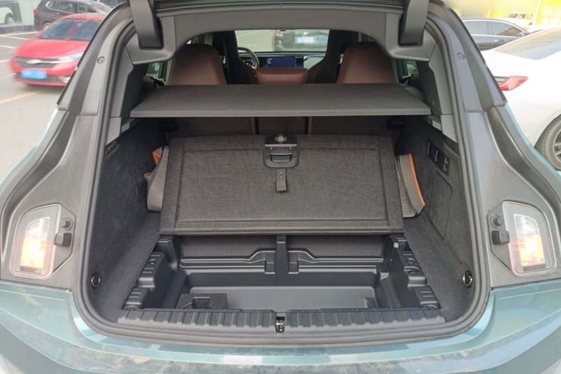 Used BMW iX 2023 xDrive40 Trunk