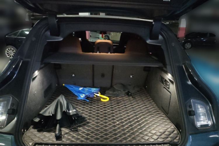 Used BMW iX 2023 xDrive40 Trunk