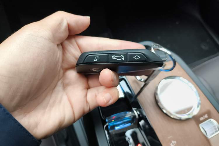 Used BMW iX 2023 Updated xDrive40 Vehicle Key
