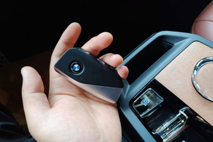 Used BMW iX 2023 Updated xDrive50 Vehicle Key