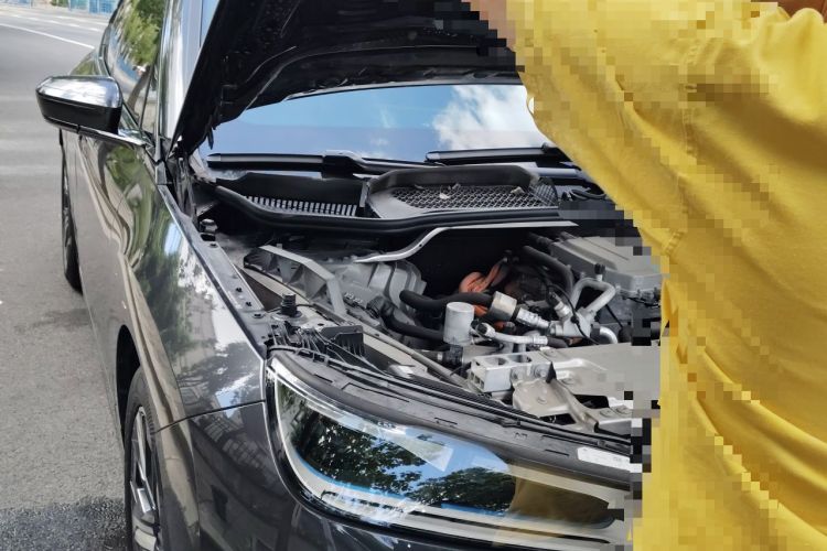 Used BMW iX 2023 xDrive40 Engine Bay Right