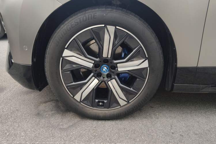 Used BMW iX 2023 xDrive40 Exterior 4