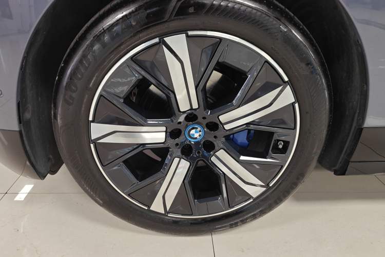 Used BMW iX 2023 xDrive40 Exterior 4
