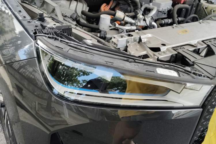 Used BMW iX 2023 xDrive40 Right Front Headlight