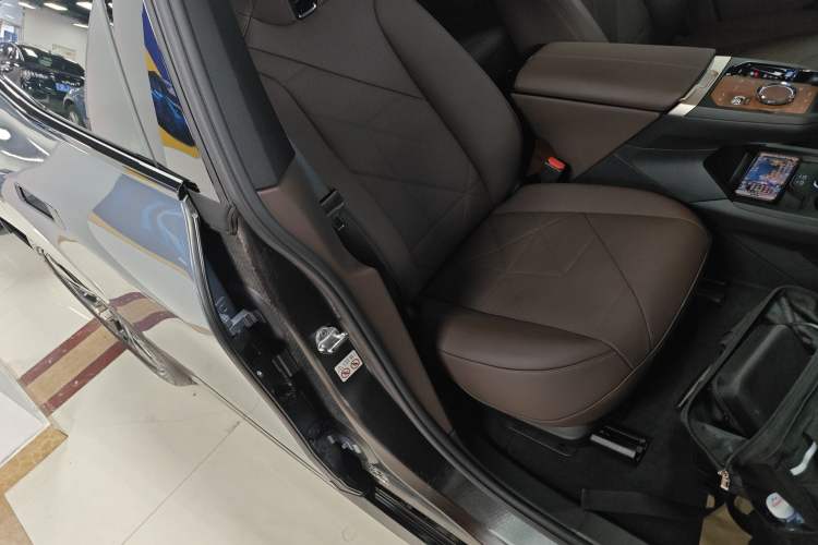 Used BMW iX 2023 xDrive40 Right Front Seat
