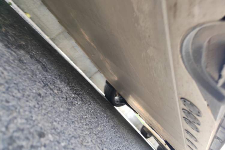 Used BMW iX 2023 Refresh M60 Chassis Front Left