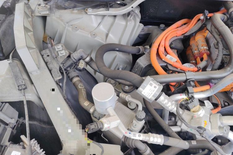 Used BMW iX 2023 Refresh M60 Engine Bay Right