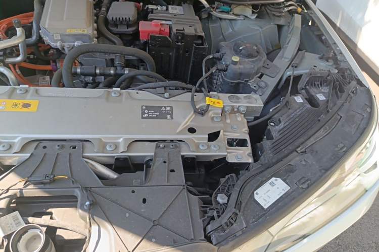 Used BMW iX 2023 Updated xDrive40 Engine Bay Left