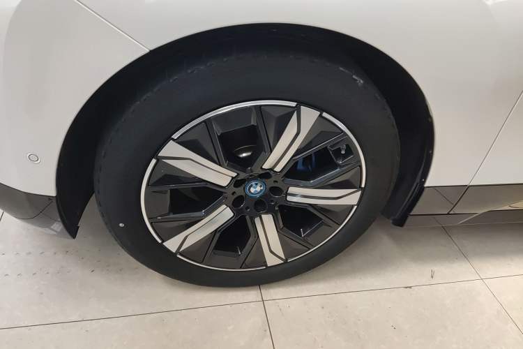Used BMW iX 2023 xDrive40 Exterior 3