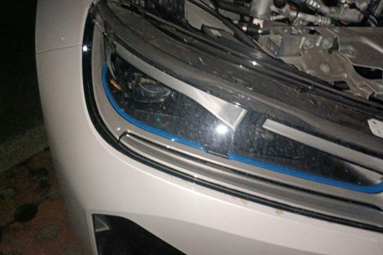 Used BMW iX 2023 xDrive40 Right Front Headlight