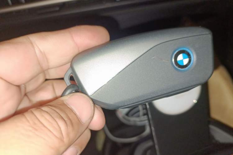 Used BMW iX 2023 xDrive40 Vehicle Key