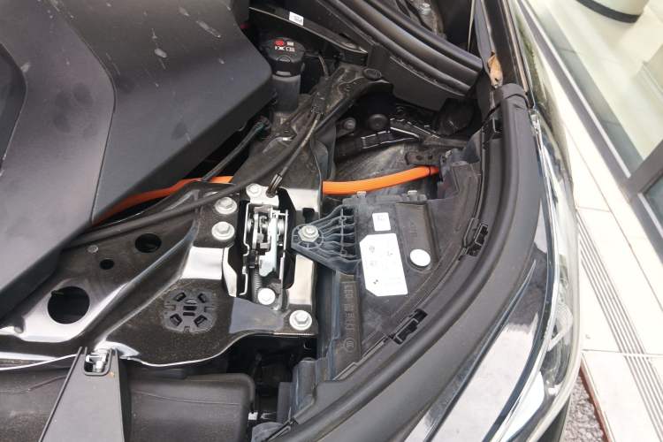Used BMW iX1 2023 eDrive25L X Design Package Engine Bay Left