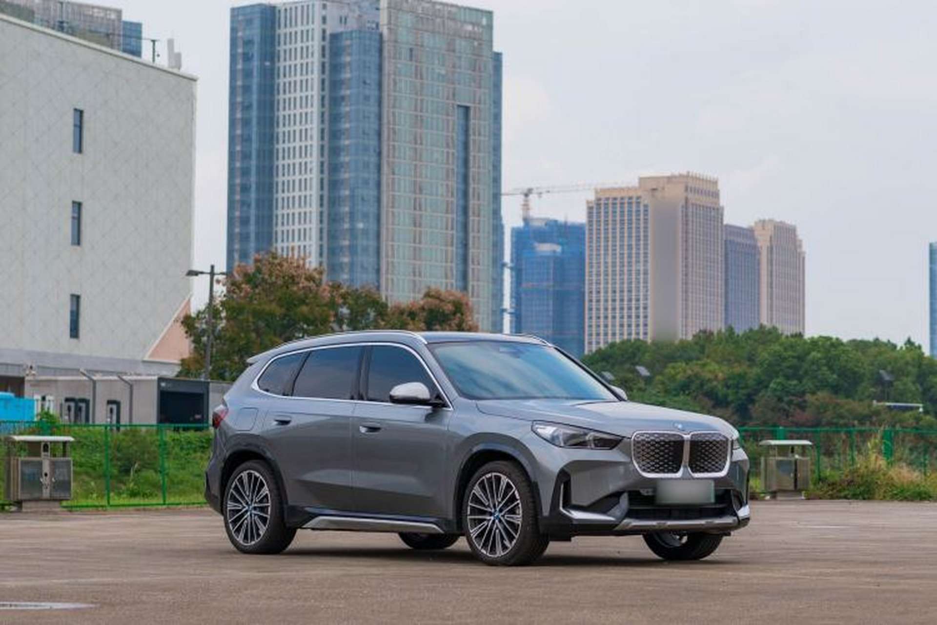 Used BMW iX1 2023 xDrive30L X Design Package Exterior 3