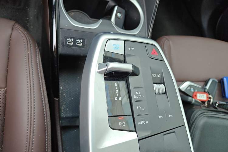 Used BMW iX1 2023 eDrive25L X Design Package Gear Lever