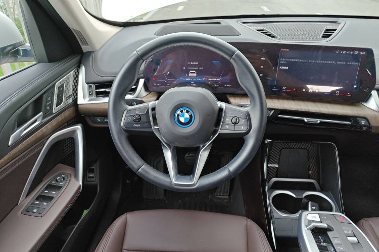 Used BMW iX1 2023 eDrive25L X Design Package Steering Wheel