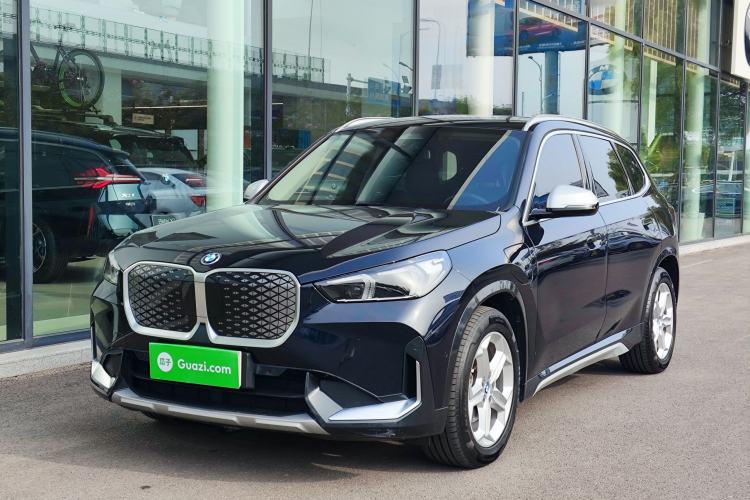 BMW iX1 2023 eDrive25L X Design Package
