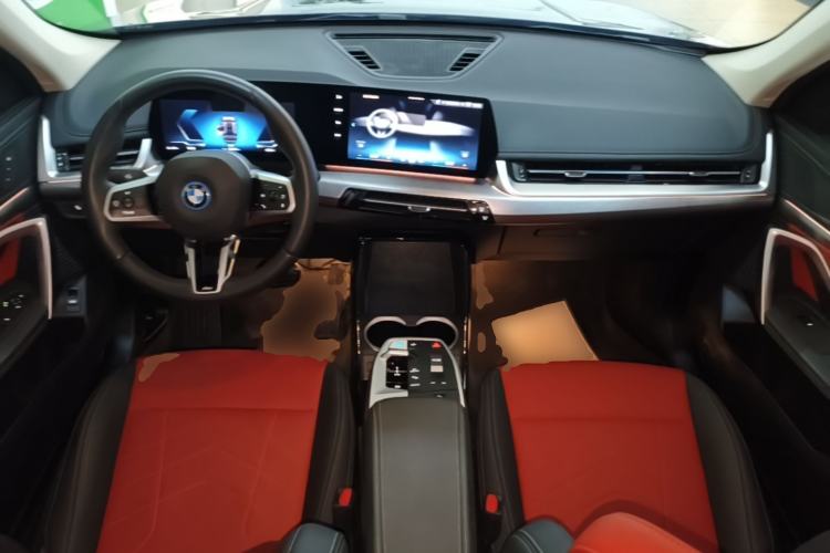 Used BMW iX1 2023 eDrive25L M Sport Package Center Console
