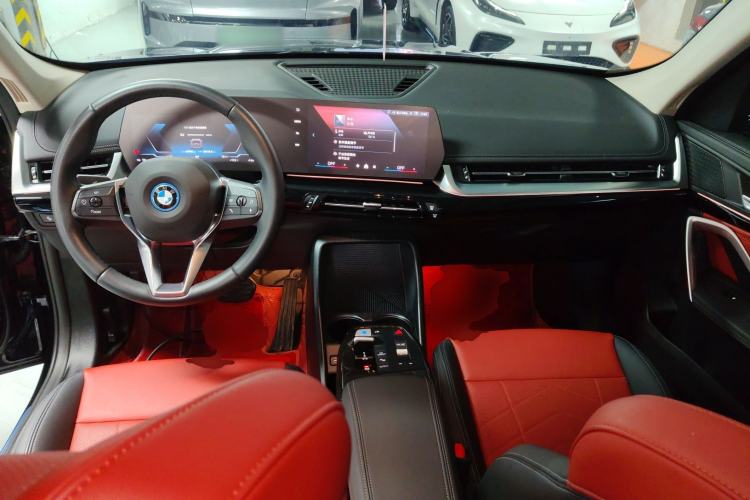 Used BMW iX1 2023 eDrive25L X Design Package Center Console