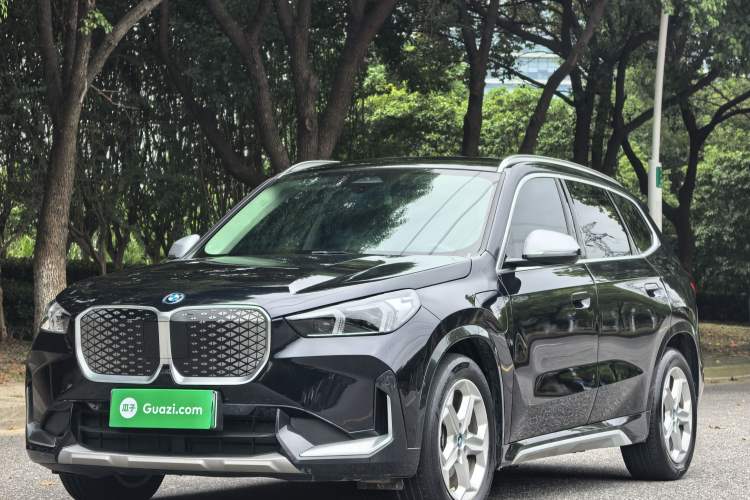 BMW iX1 2023 eDrive25L X Design Package