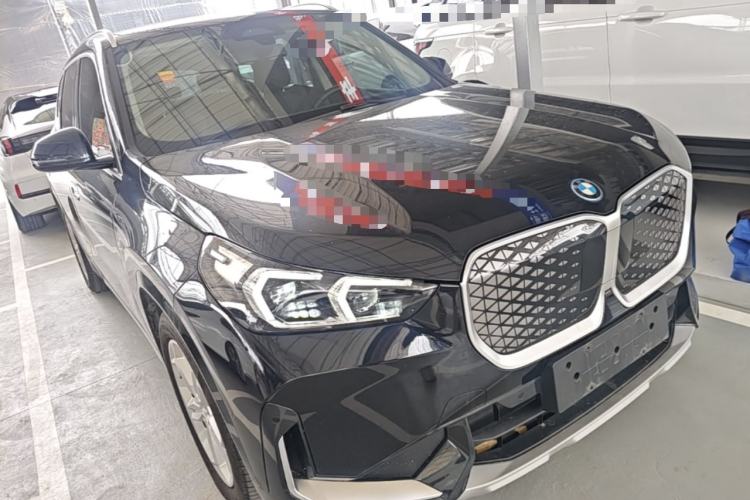 Used BMW iX1 2023 eDrive25L X Design Package Front Right 45 Deg