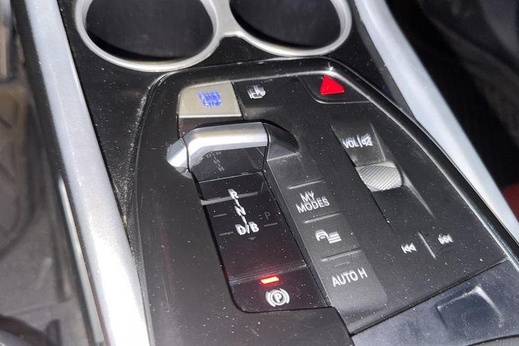 Used BMW iX1 2023 eDrive25L X Design Package Gear Lever