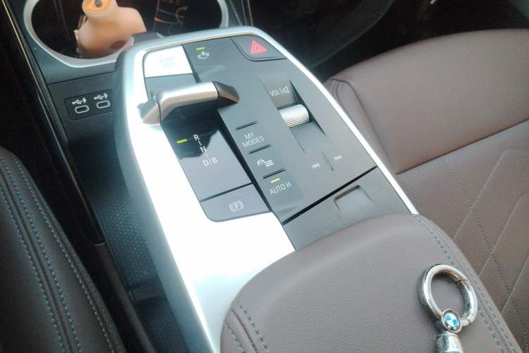 Used BMW iX1 2023 eDrive25L X Design Package Gear Lever