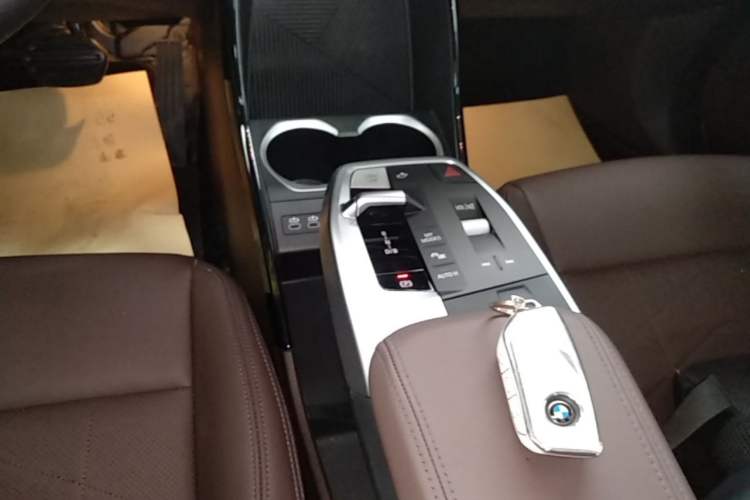 Used BMW iX1 2023 eDrive25L M Sport Package Gear Lever