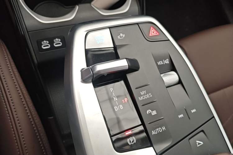Used BMW iX1 2023 eDrive25L X Design Package Gear Lever