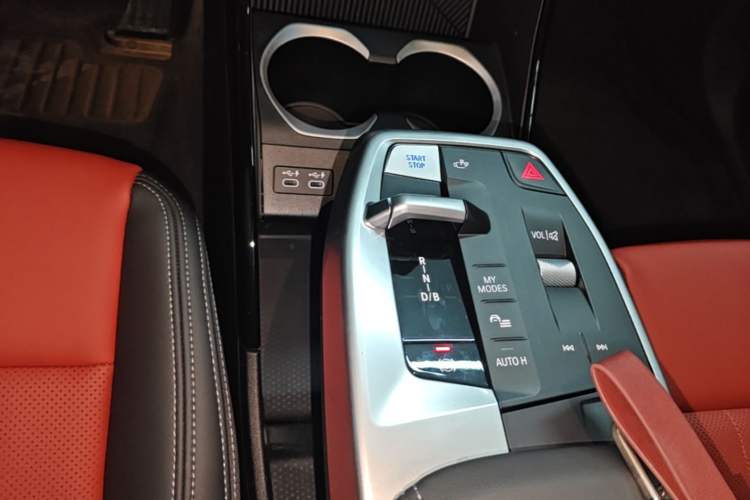Used BMW iX1 2023 eDrive25L M Sport Package Gear Lever