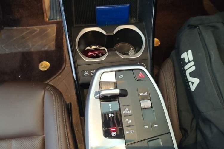Used BMW iX1 2023 eDrive25L M Sport Package Gear Lever