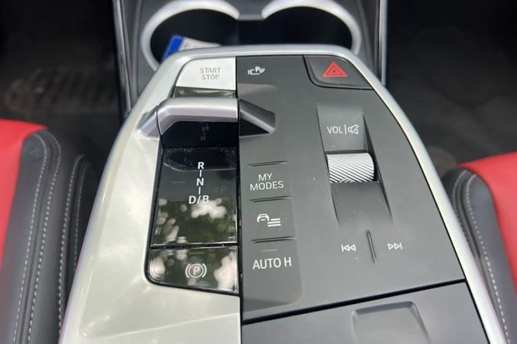 Used BMW iX1 2023 eDrive25L M Sport Package Interior 4